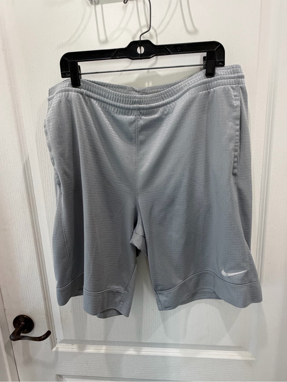 Nike Men's Light Gray Performance Athletic Shorts
